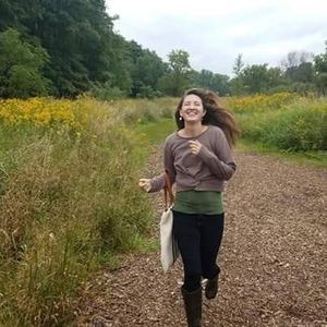 Meet your Posher, Chloe